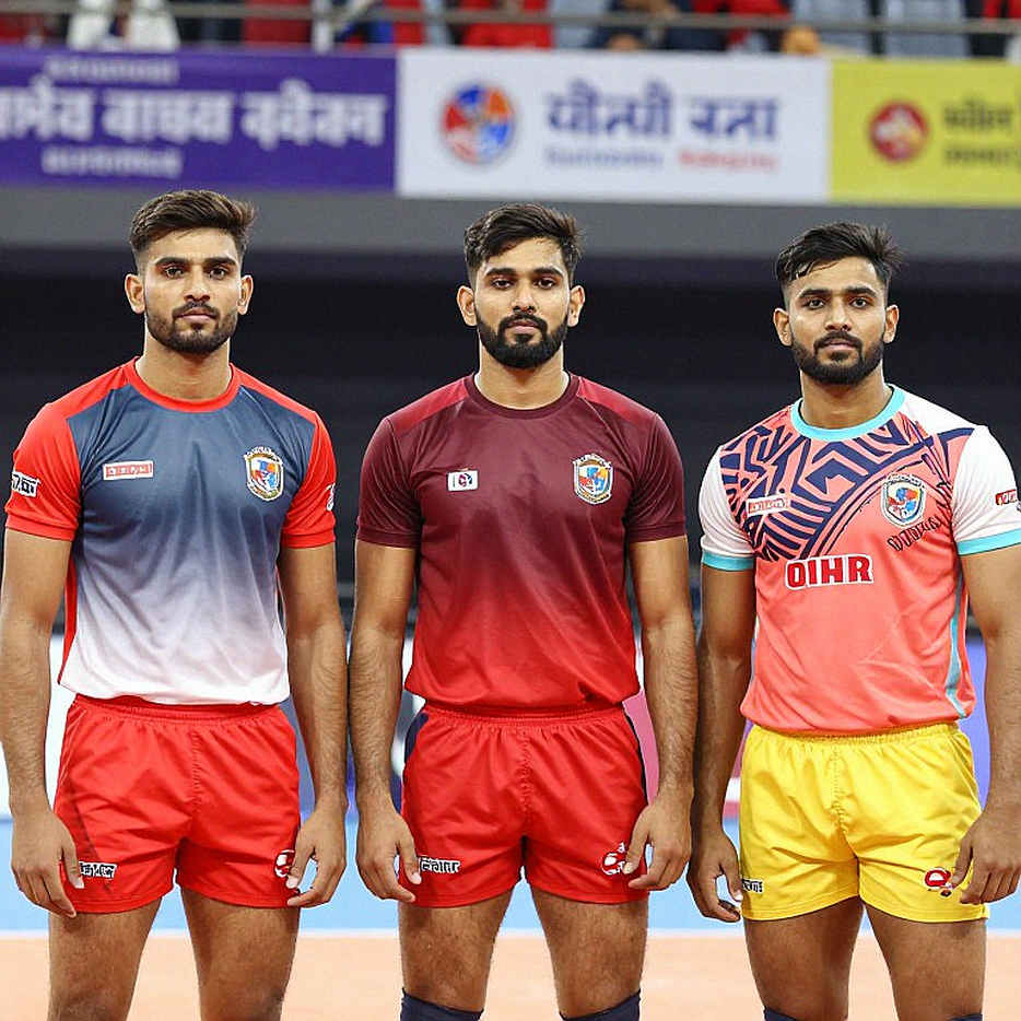 चौदह से तेरह: पाकिस्तान की वापसी की खबर में जो कागज़ गुम है
